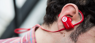 Illustration for article titled Beats Powerbeats2 Wireless: Pricey, Rugged Running Headphones